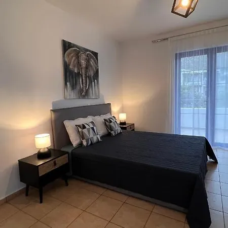 Appartement Elefanti Nani à Livadia  Extérieur photo