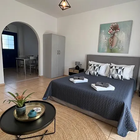 Appartement Elefanti Nani à Livadia  Extérieur photo
